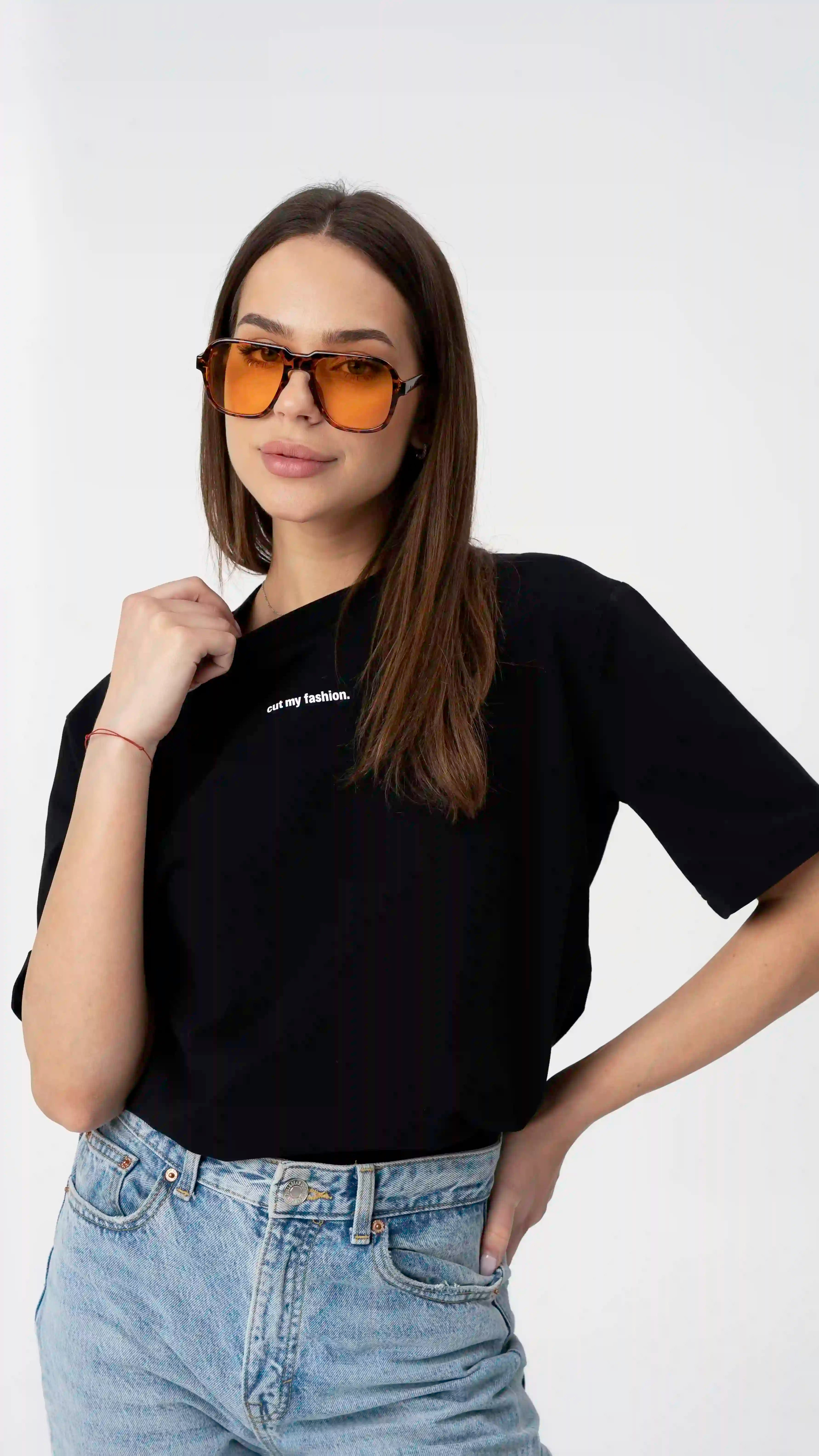 Our premium oversized women’s T-shirts are the perfect choice for those seeking quality and style. These T-shirts stand out for their durability and resistance to washing, so you can wear them for more than just one season. Choose a T-shirt that is worth every euro spent.