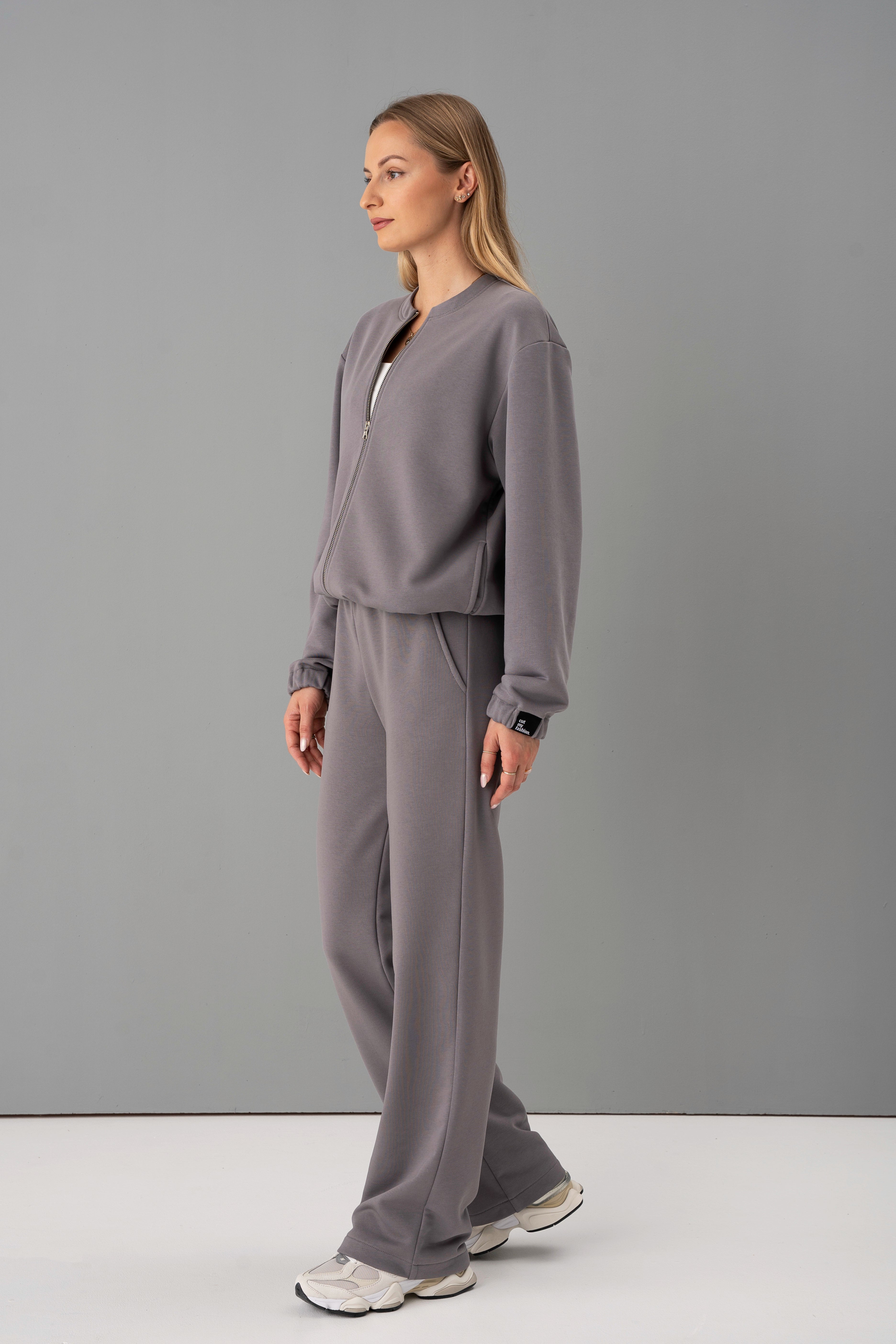 Leisure tracksuits without fluff "Mėja" CMF563