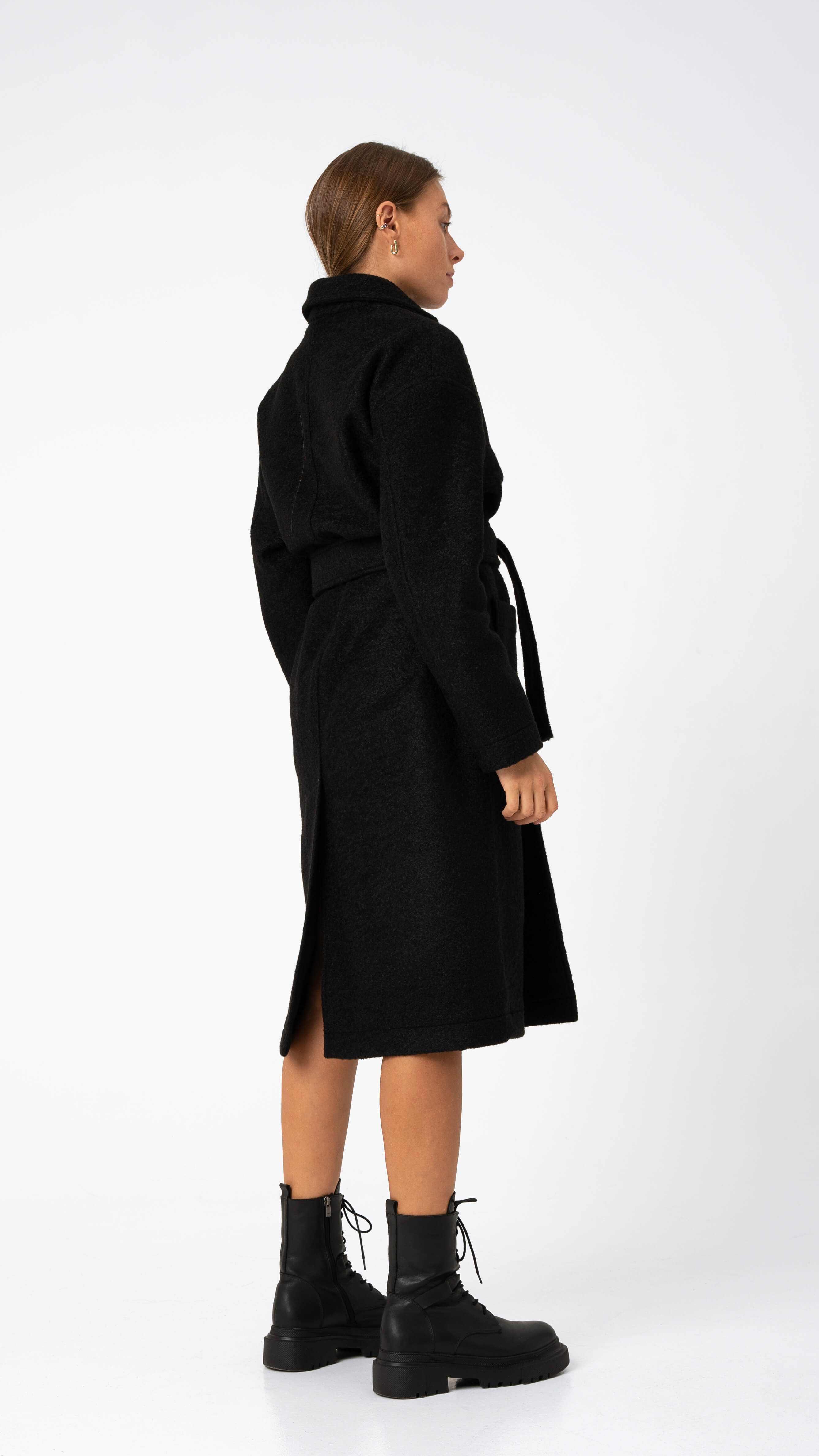 Black coat "Evening" CMF282