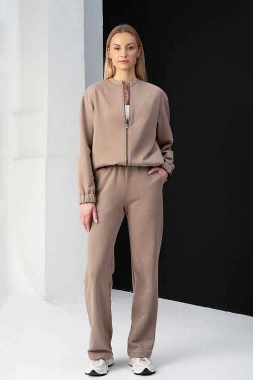 Lint-free leisure tracksuit 